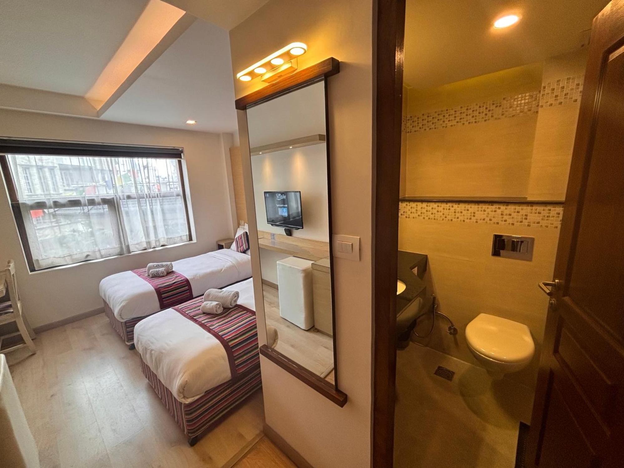 Viavia Boutique Hotel - Катманду Екстер'єр фото